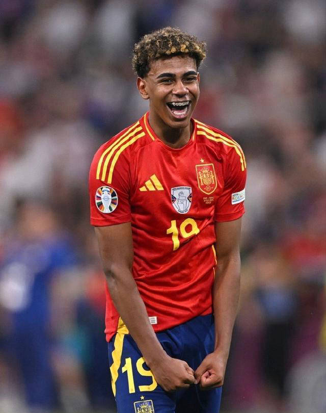 《异环》首测资格炒出高价，还仅是二游中的个例